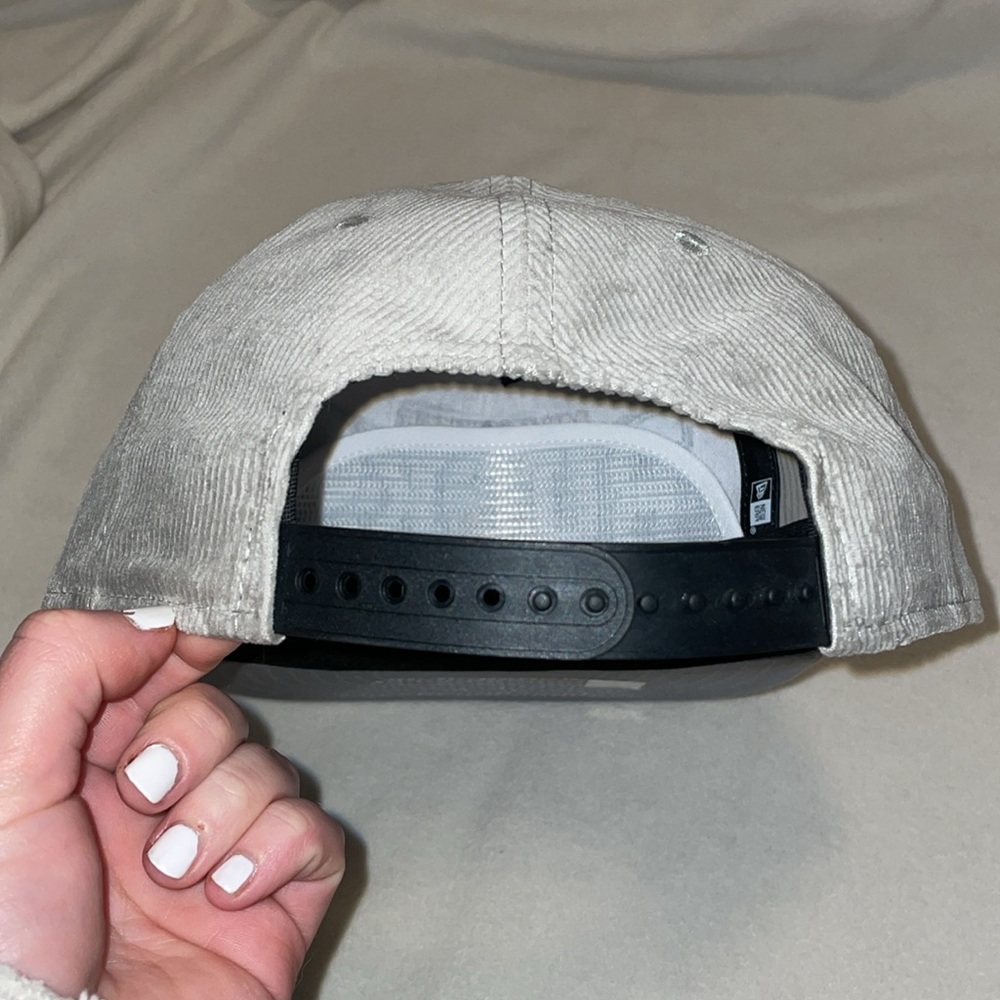 Milwaukee Bucks Gray Cap - Picture 7 of 8